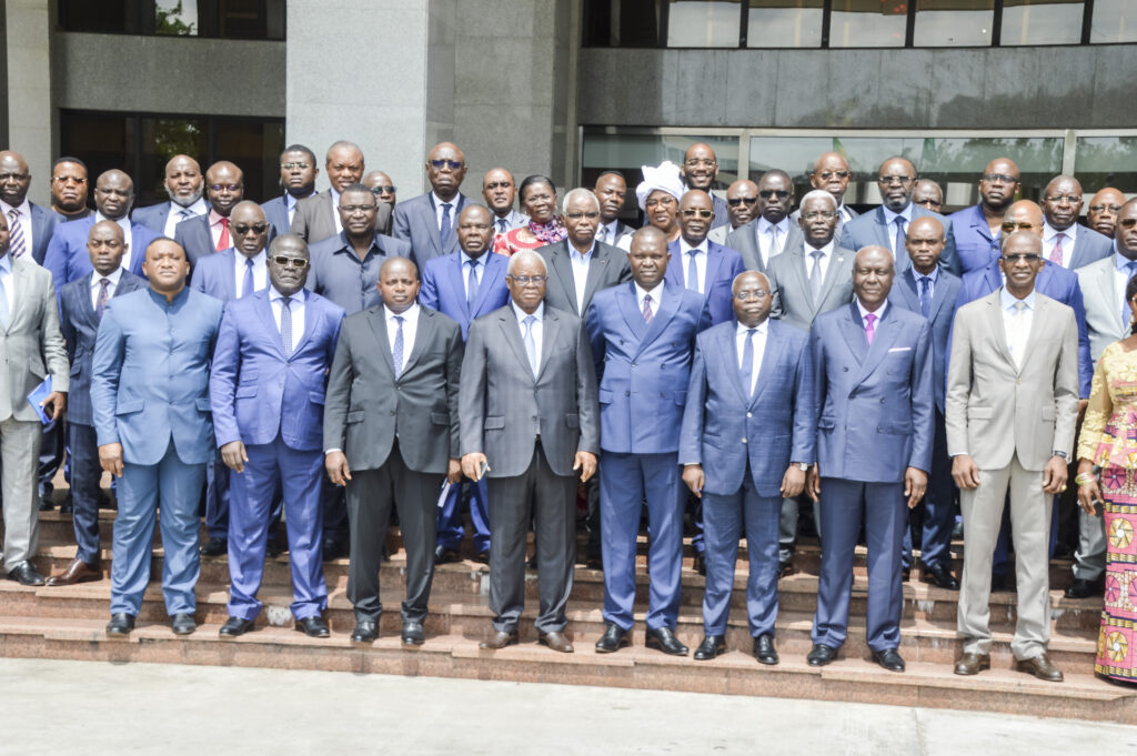 <strong>Communication du Ministre de l’Economie et des Finances</strong>